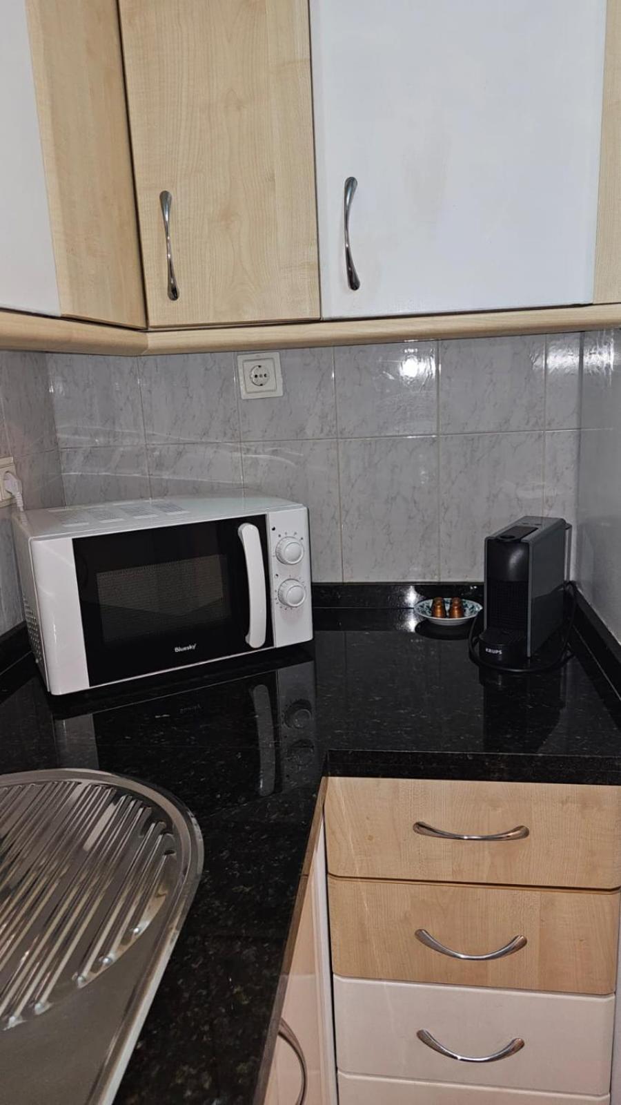 Ideal Holiday Apartment One Bedroom City Center Малага Экстерьер фото